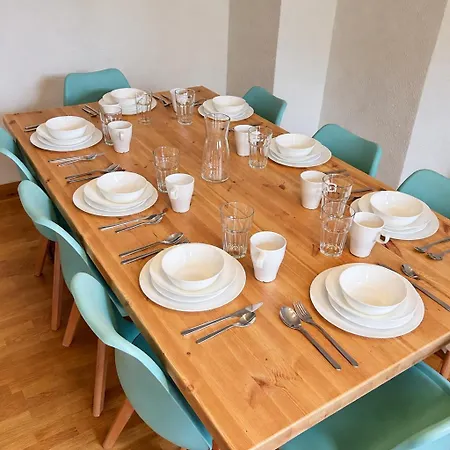 Apartment Premium In Awesome Sudvorstadt Location, 3 Bedrooms, For Up To 8 People, 7 Separate Beds, Premium Kitchen And Bathroom Leipzig